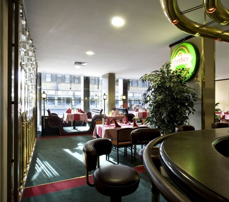 Hotel " HUNGARIA GRAND " in Batumi - 4 Star