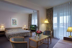 Hotel " Best Western Rba " in Győr- 3 Star
